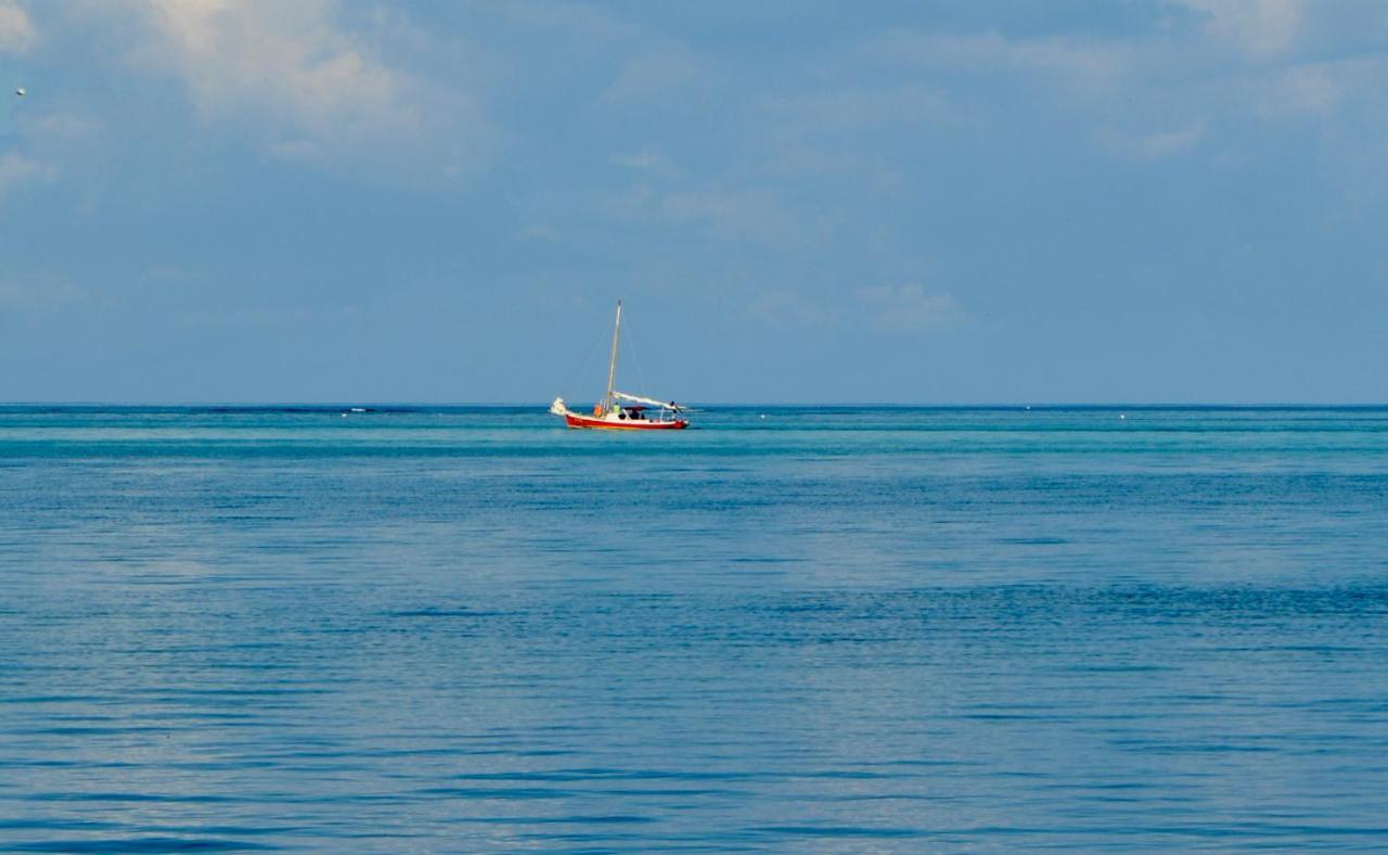Xanadu Island Resort San Pedro  Zewnętrze zdjęcie