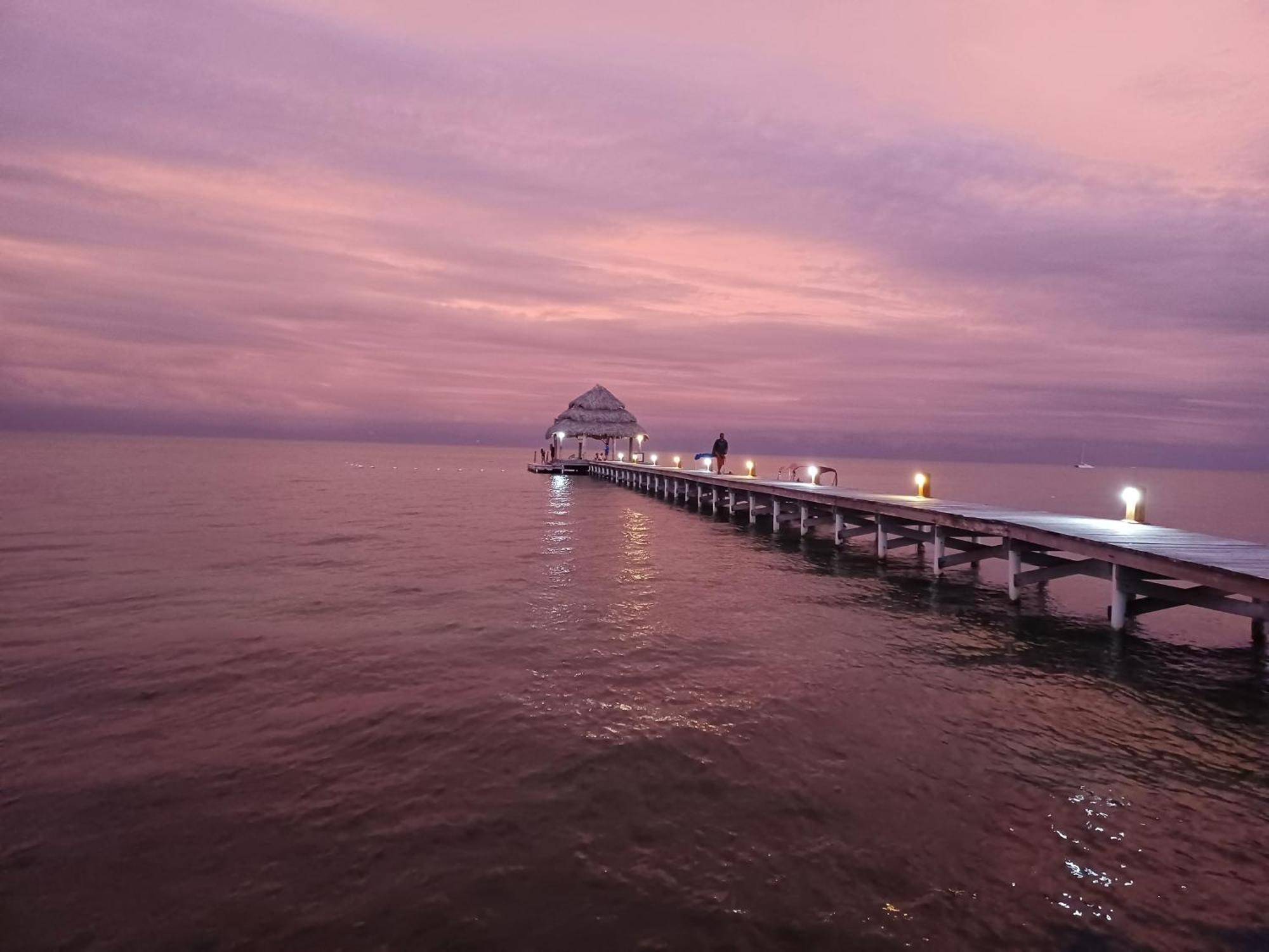 Xanadu Island Resort San Pedro  Zewnętrze zdjęcie
